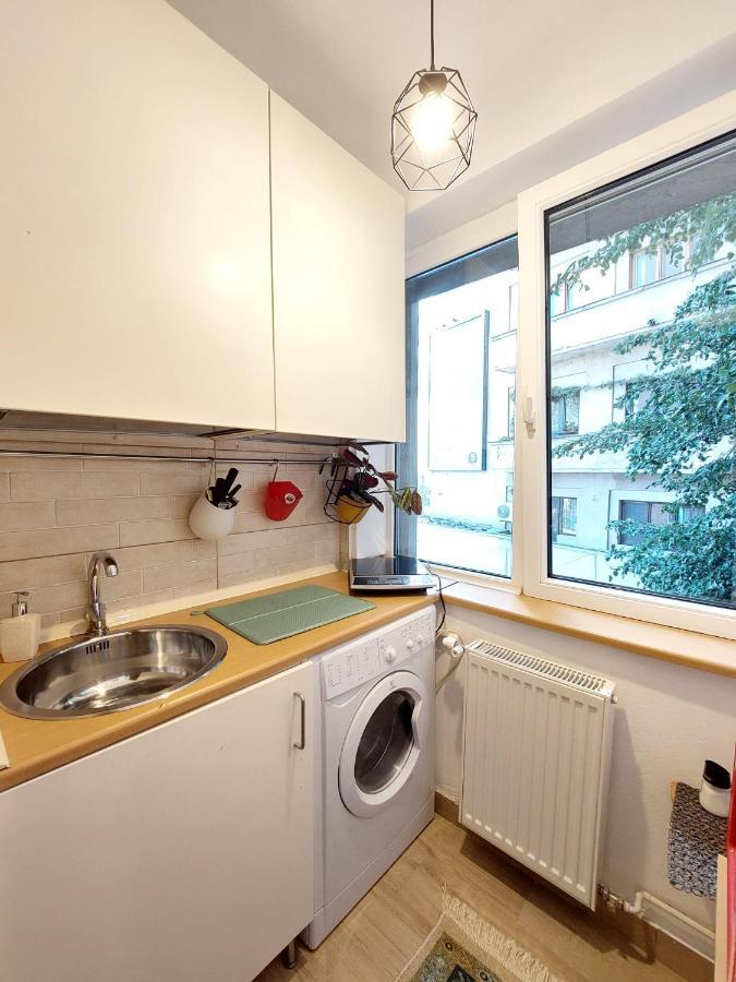 Laroka House Cosy Studio Universitate Bucarest Exterior foto